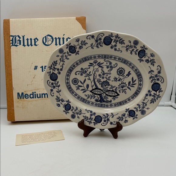 Wedgwood Blue Heritage Oval Serving Platter, Blue Onion Pattern - Picture 1 of 16